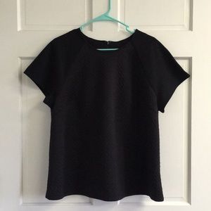 Chic Rafaella quilt front top with zip up back